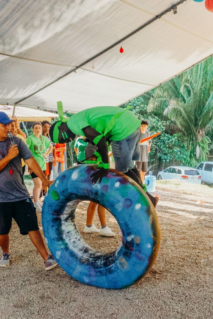 Tire relay game